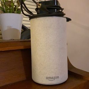 Amazon Echo (Alexa)